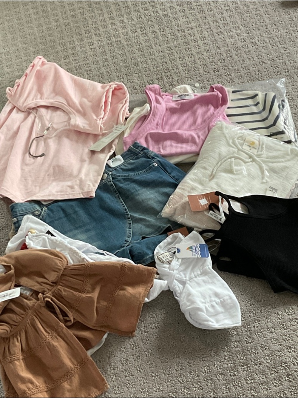 Surprise box everything for 200$ 15 brand new pcs msrp 700$ retail price